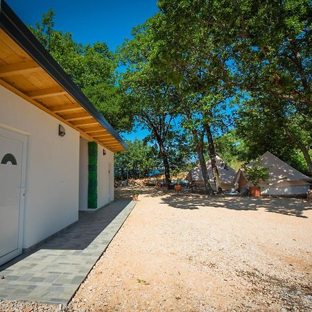 Rock Oak Camping 2 Имотски Экстерьер фото